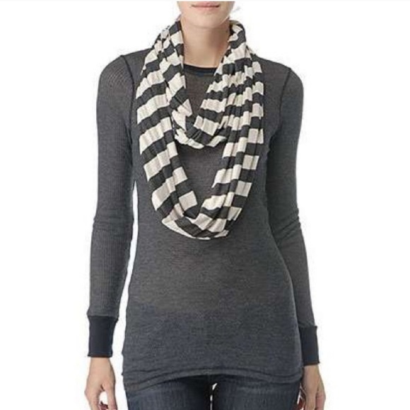 Splendid Infinity Scarf - Picture 2 of 8